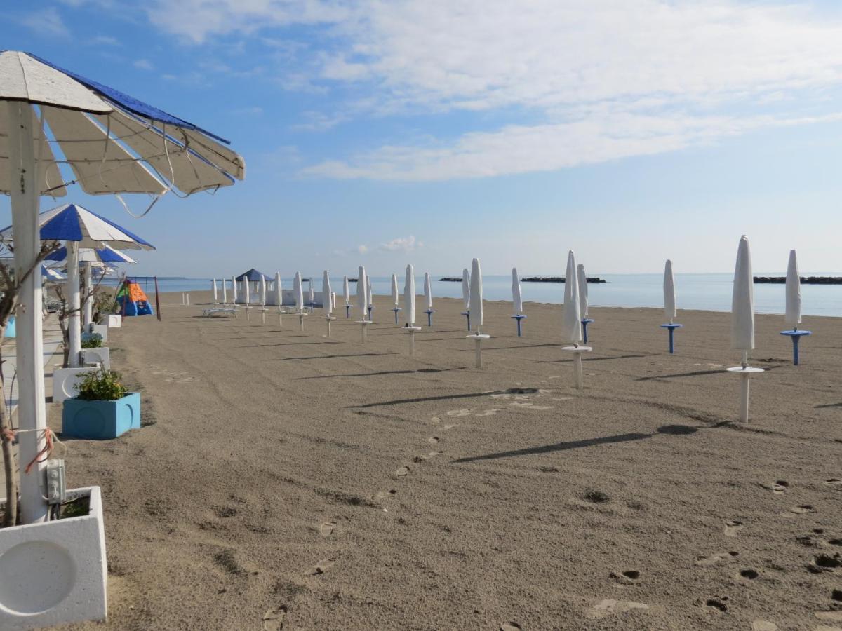 Faro 23 Apartman Lido delle Nazioni Kültér fotó